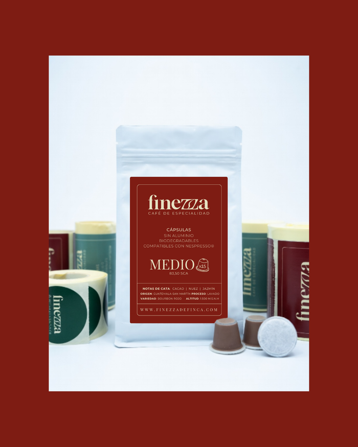 Etiqueta Finezza Medio · Cápsulas Nespresso de café de especialidad equilibrado